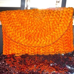 Straw Clutch